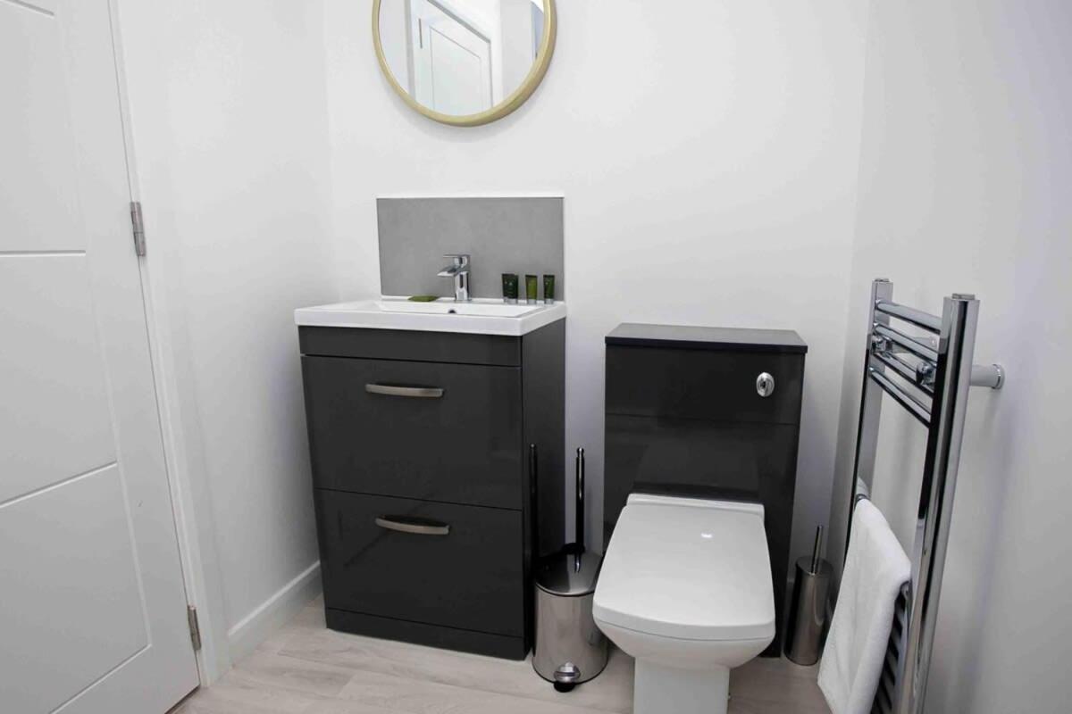 Modern & Stylish 1 Bedroom Apartment In Bolton Exteriér fotografie
